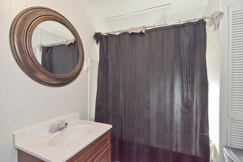 83 Ash St, Fall River, MA 02724 photo 27