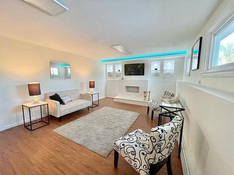 81 Garvey Dr, Springfield, MA 01119 photo 16