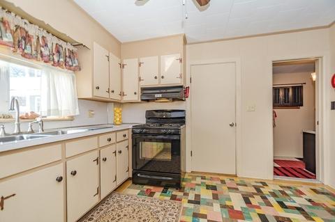 66 Lynn St, Everett, MA 02149 photo 6