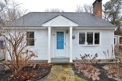 46 Thorne Rd, Bourne, MA 02532 photo 2