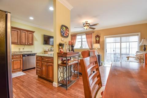 23 Johnson St # -d, Worcester, MA 01604 photo 9