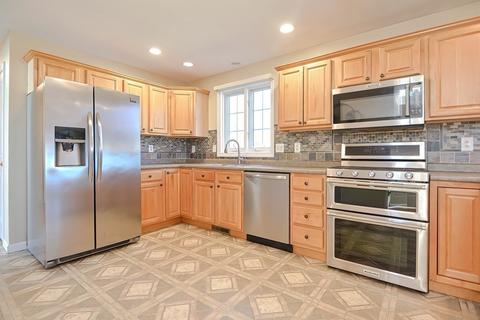 47 Hidden Rd, Dracut, MA 01826 photo 3