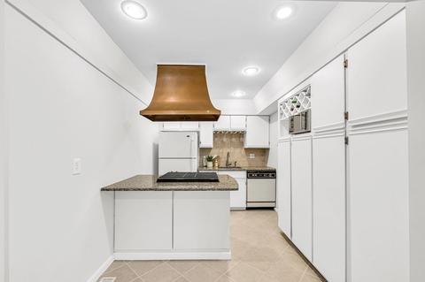 40 Halifax Ct #G, Springfield, MA 01108 photo 8