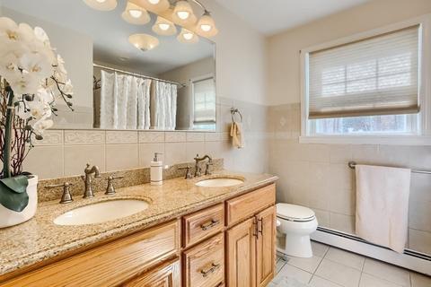 29 Catalina Dr, Springfield, MA 01128 photo 10