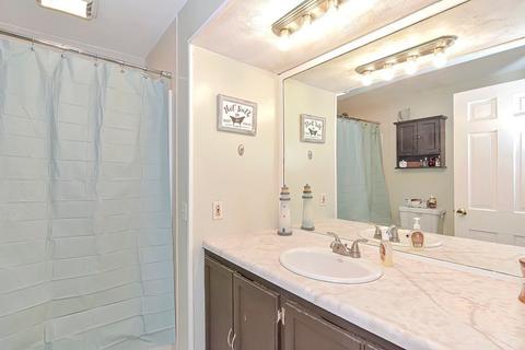 12 Locust St, Berkley, MA 02779 photo 13