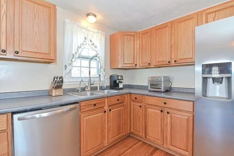12 Locust St, Berkley, MA 02779 photo 12