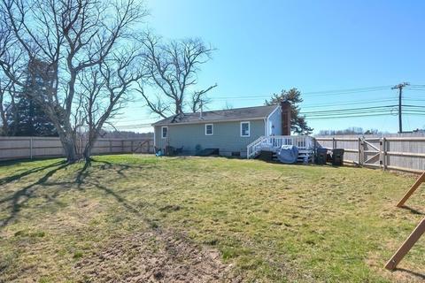 12 Locust St, Berkley, MA 02779 photo 26