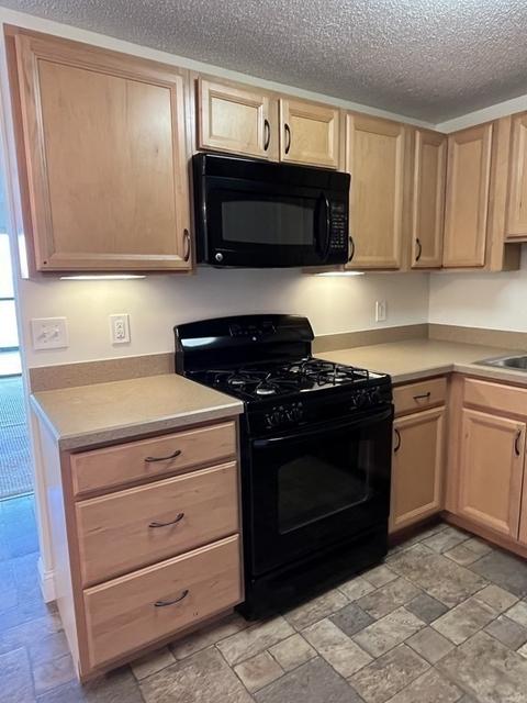 4234 N Main St #5G4, Fall River, MA 02720 photo 9