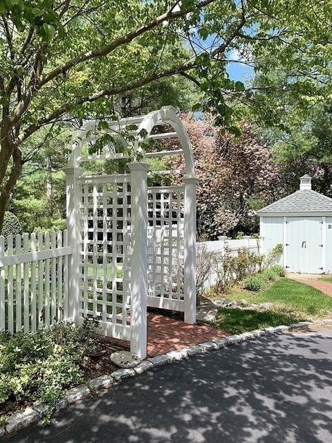 33 Chine Way, Barnstable, MA 02655 photo 11