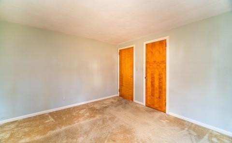 72 W Crystal Brook Dr, Springfield, MA 01118 photo 14