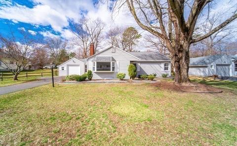 72 W Crystal Brook Dr, Springfield, MA 01118 photo 37