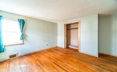 72 W Crystal Brook Dr, Springfield, MA 01118 photo 16