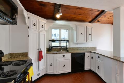 20 Valley View Ln, Worcester, MA 01604 photo 17