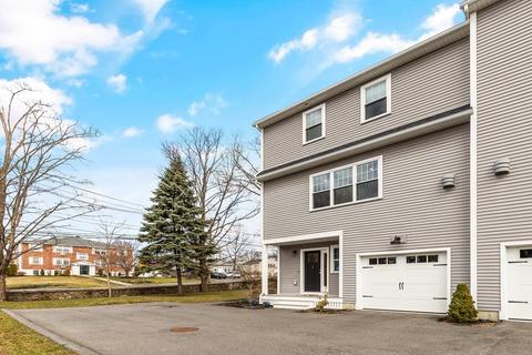 2 Pond St #1, Danvers, MA 01923 photo 1