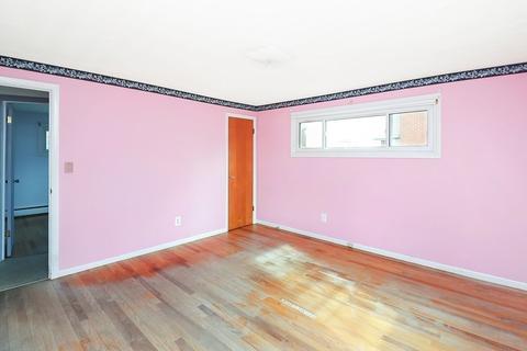 18 Empress Ct, Springfield, MA 01129 photo 16