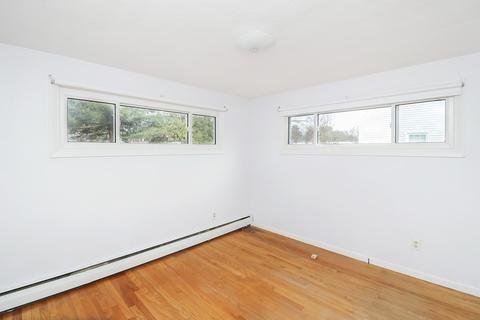 18 Empress Ct, Springfield, MA 01129 photo 18