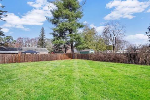 18 Empress Ct, Springfield, MA 01129 photo 22