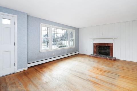 18 Empress Ct, Springfield, MA 01129 photo 10