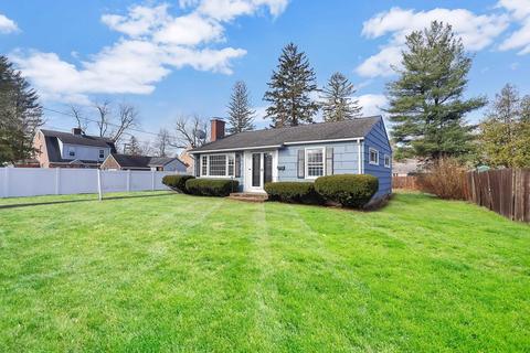 18 Empress Ct, Springfield, MA 01129 photo 27