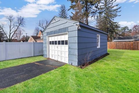 18 Empress Ct, Springfield, MA 01129 photo 21