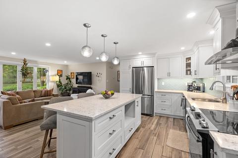 19 Durant Ave, Maynard, MA 01754 photo 8