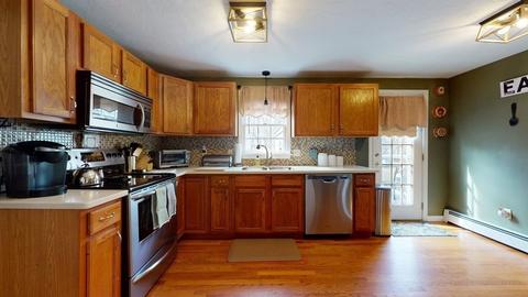 4 Corinth Dr, Worcester, MA 01606 photo 10
