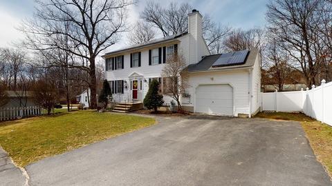 4 Corinth Dr, Worcester, MA 01606 photo 1
