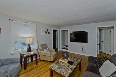 106 Park Rd, Springfield, MA 01104 photo 17