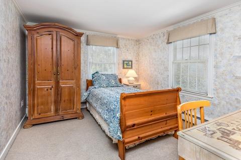 18 Leo Rd, Marblehead, MA 01945 photo 26
