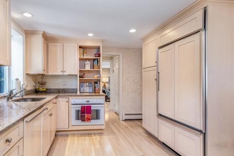 18 Leo Rd, Marblehead, MA 01945 photo 6
