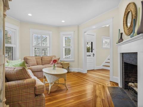 4 Solon St, Wellesley, MA 02482 photo 5