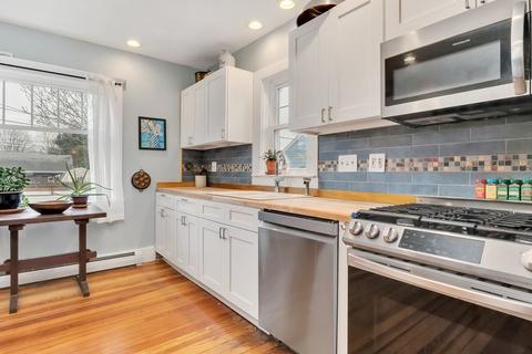 17 Linden St, Barnstable, MA 02601 photo 12