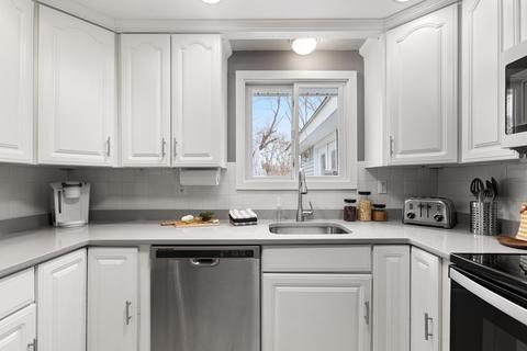 23 Durant Ave, Maynard, MA 01754 photo 12