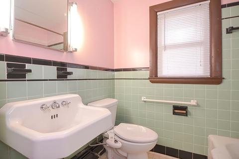 2 Mitchell Ln, Wakefield, MA 01880 photo 32