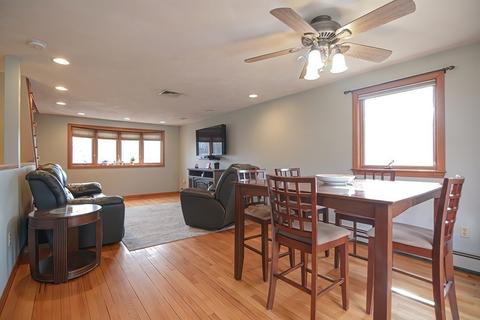 2 Mitchell Ln, Wakefield, MA 01880 photo 3