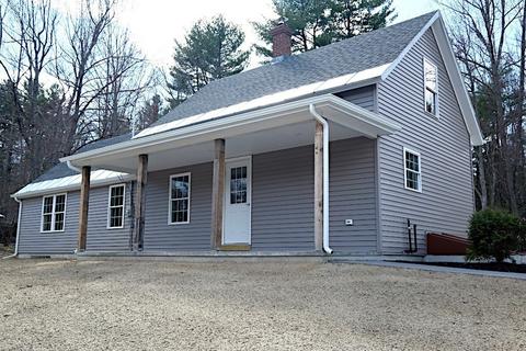 18 S High St, Ashburnham, MA 01430 photo 1