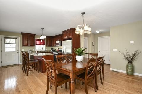 54 Pierce Ave, Worcester, MA 01605 photo 12