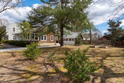 26 Elmwood St, Wareham, MA 02571 photo 3