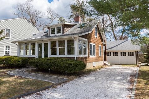 26 Elmwood St, Wareham, MA 02571 photo 2