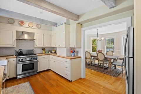 81 Hobart St, Hingham, MA 02043 photo 6