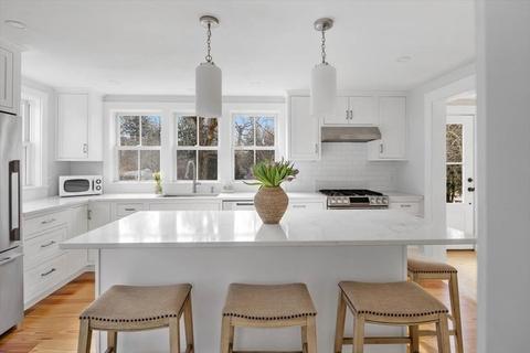 230 Hersey St, Hingham, MA 02043 photo 2