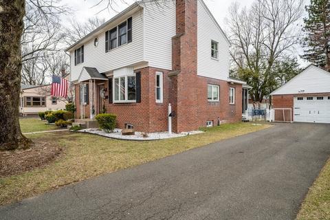 78 7th Ave, Chicopee, MA 01020 photo 3