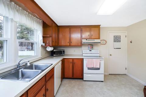 5 Fox Hill Rd, Springfield, MA 01118 photo 12