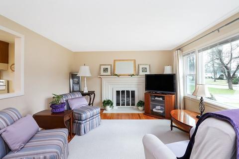 5 Fox Hill Rd, Springfield, MA 01118 photo 3