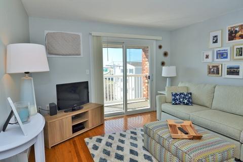 12 Cox Ct #PHD, Beverly, MA 01915 photo 4