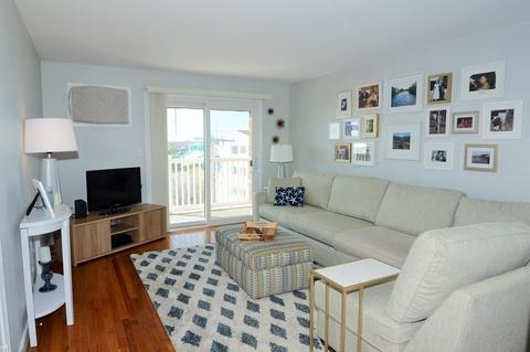 12 Cox Ct #PHD, Beverly, MA 01915 photo 2