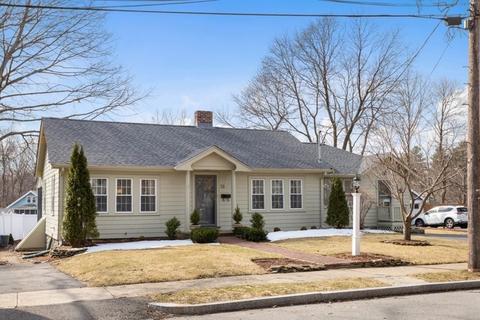13 Lawrence Rd, Reading, MA 01867 photo 1