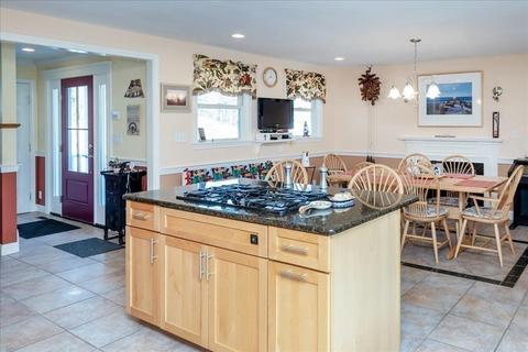 9 Curtis Ave, Middleton, MA 01949 photo 6