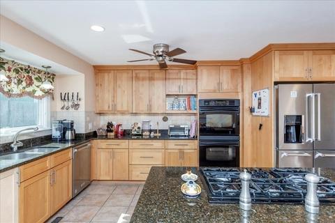9 Curtis Ave, Middleton, MA 01949 photo 4