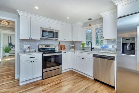 19 Williams St, Arlington, MA 02476 photo 2